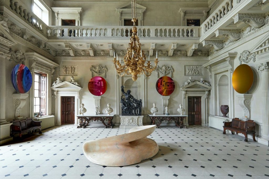 Esculturas de Anish Kapoor no Houghton Hall