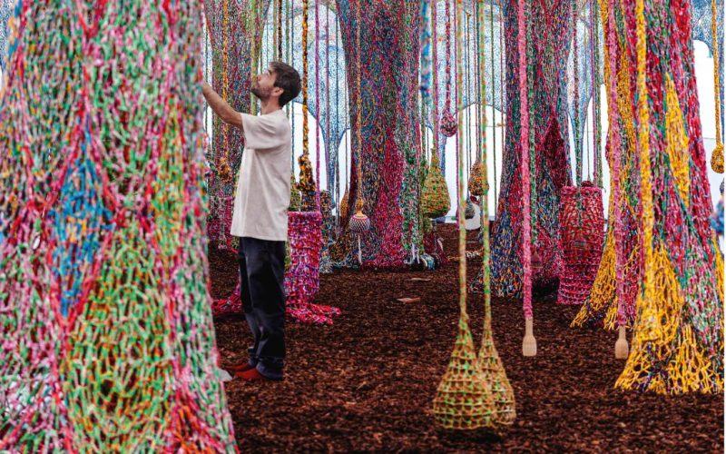 visuel_banniere_expo_grandpalais_Ernesto_Neto_MAAT_2024_Joana_Linda_detail_grandpalaisrmn_1100x733